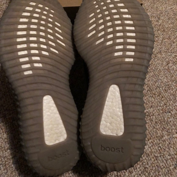 Yeezy Boost beluga 1.0 - Picture 5 of 7